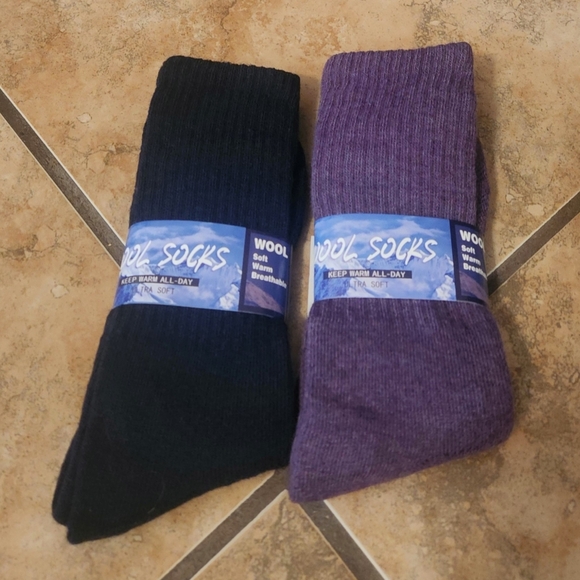 Merino Wool Blend Women's 2pk of Sport Socks - Picture 3 of 3